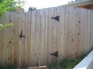 fence.gate15