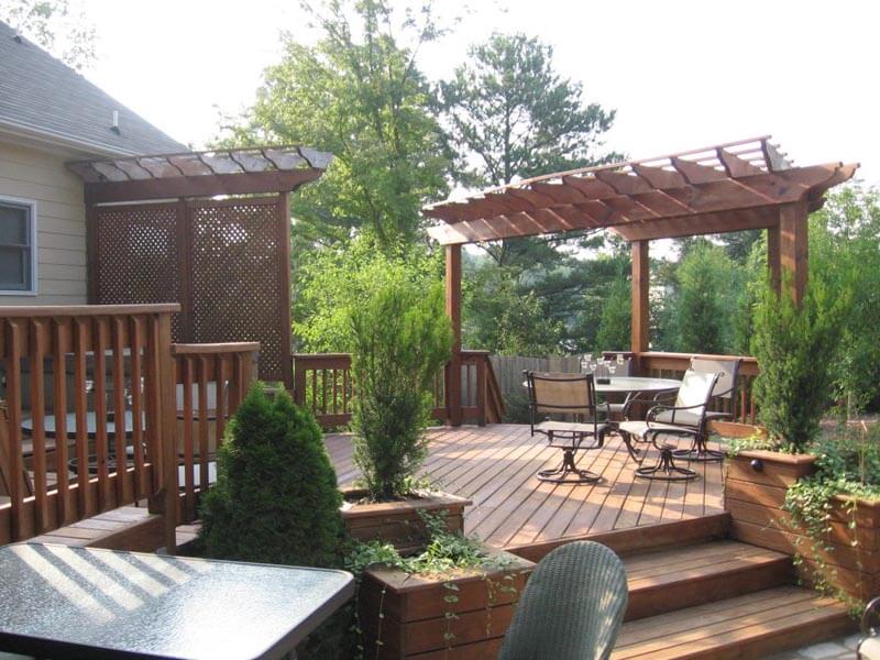 Custom deck with arbor